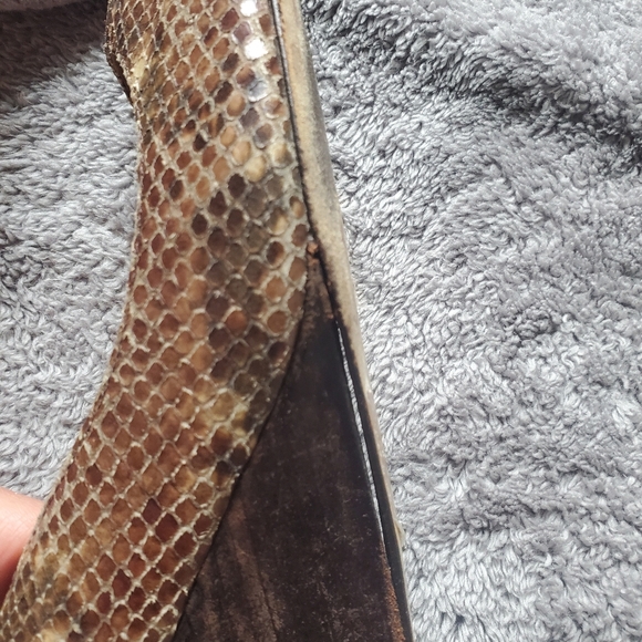 LK Bennett Brown Heels with Snakeskin Texture - Picture 5 of 9